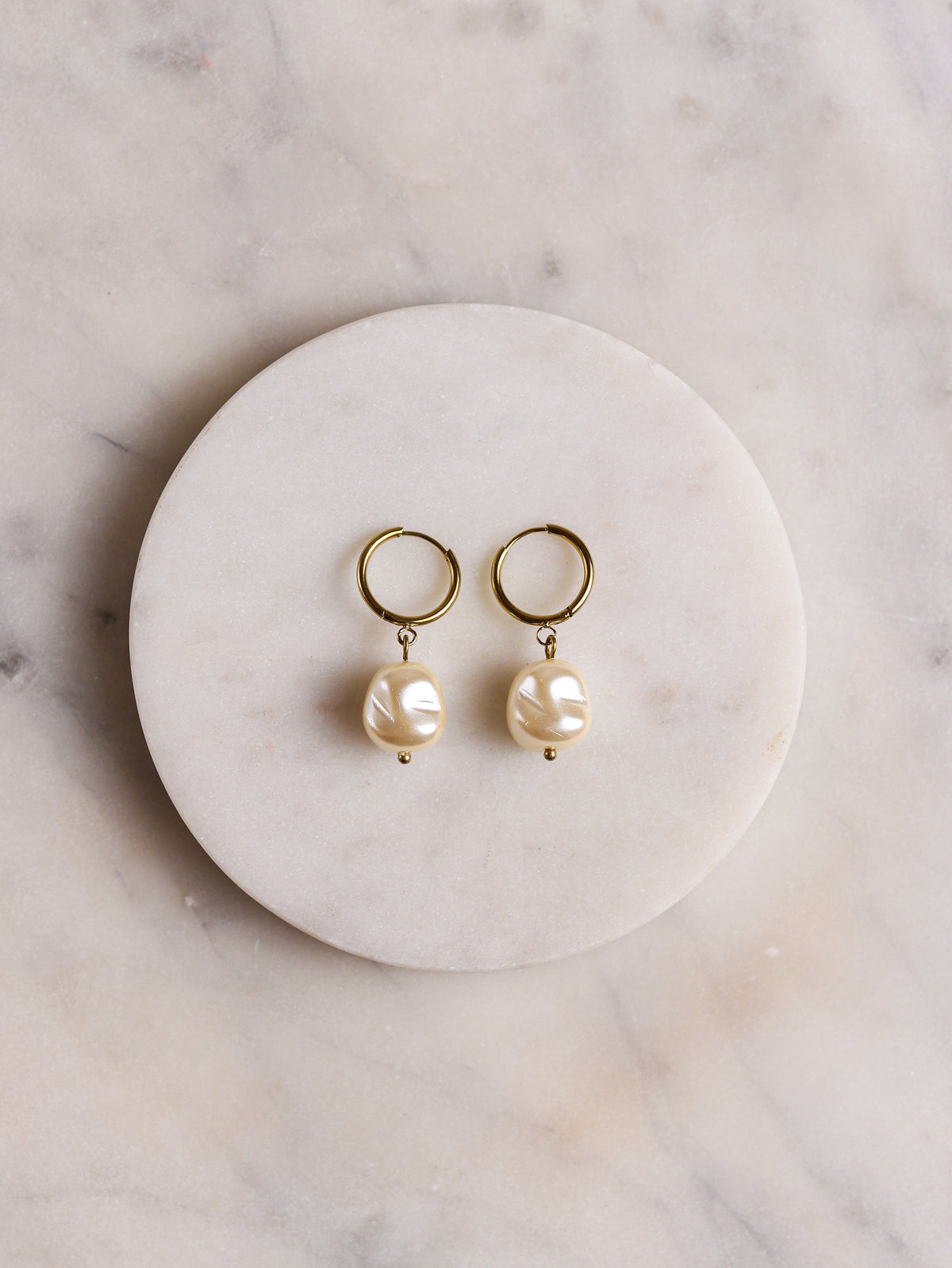 Creamy Pearl Earrings (gold/silver)