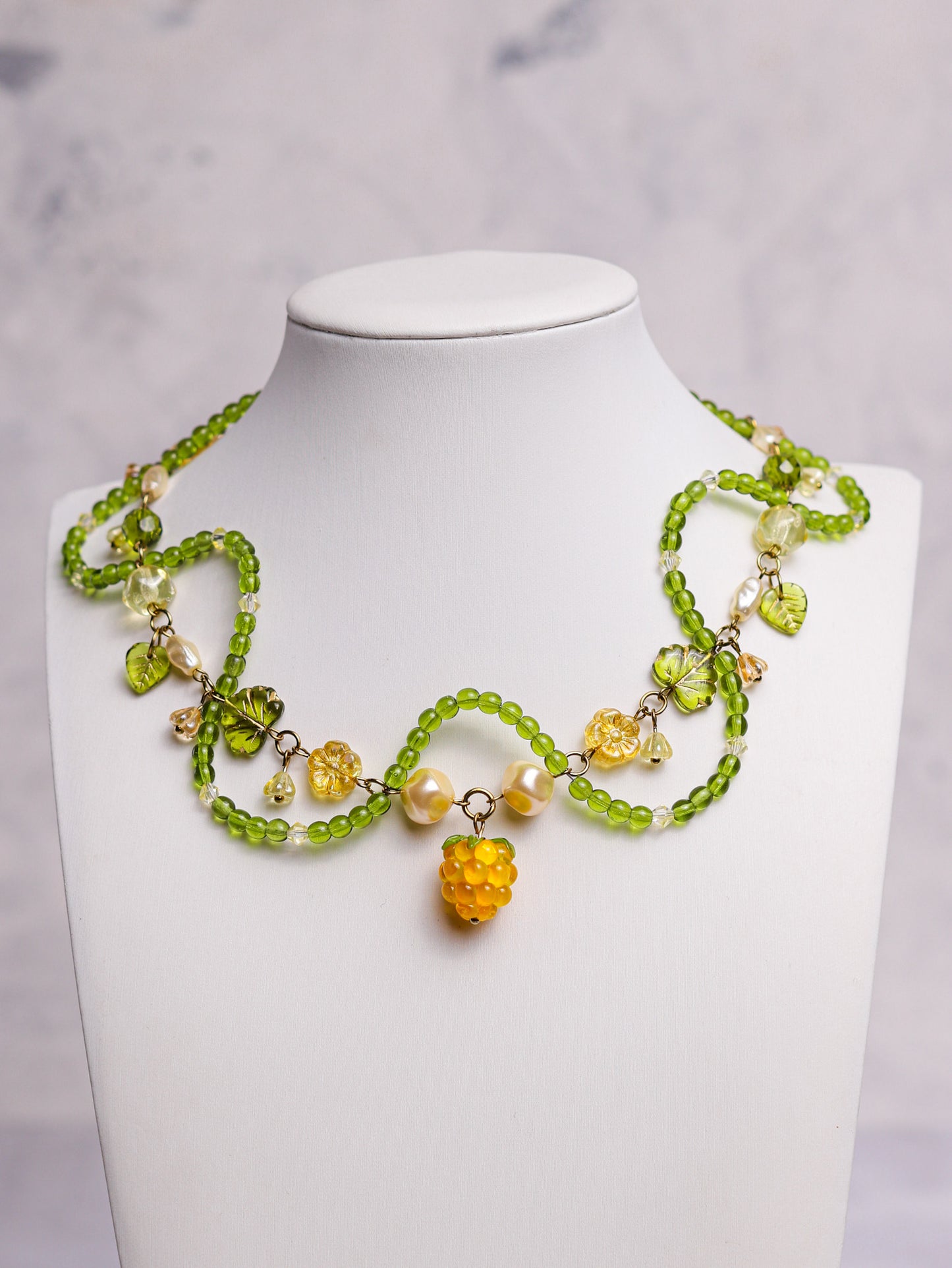 Golden Raspberry Vine Necklace (gold)