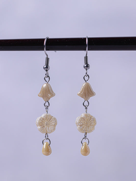 Soft Grace Earrings