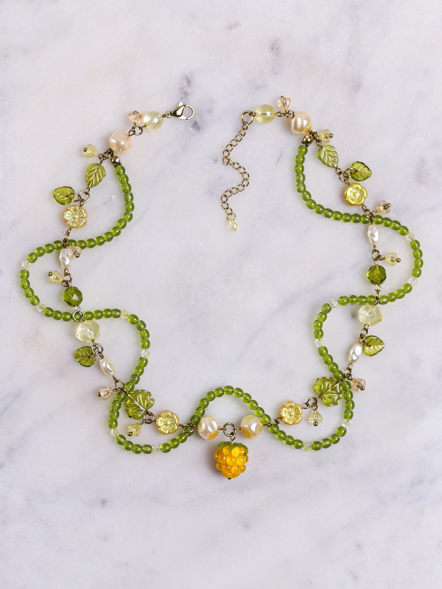 Golden Raspberry Vine Necklace (gold)