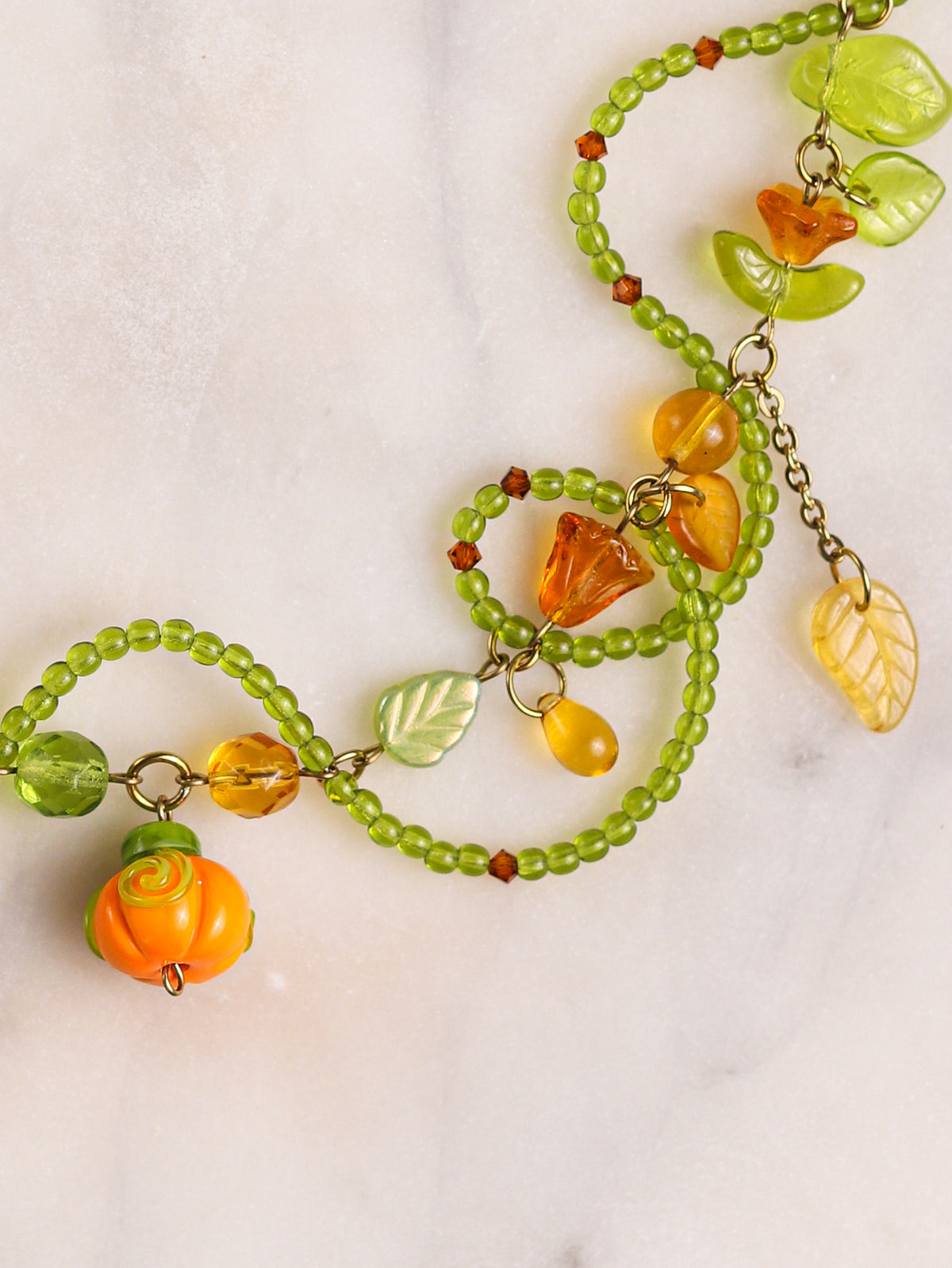 Pumpkin Vine Necklace (gold/silver)