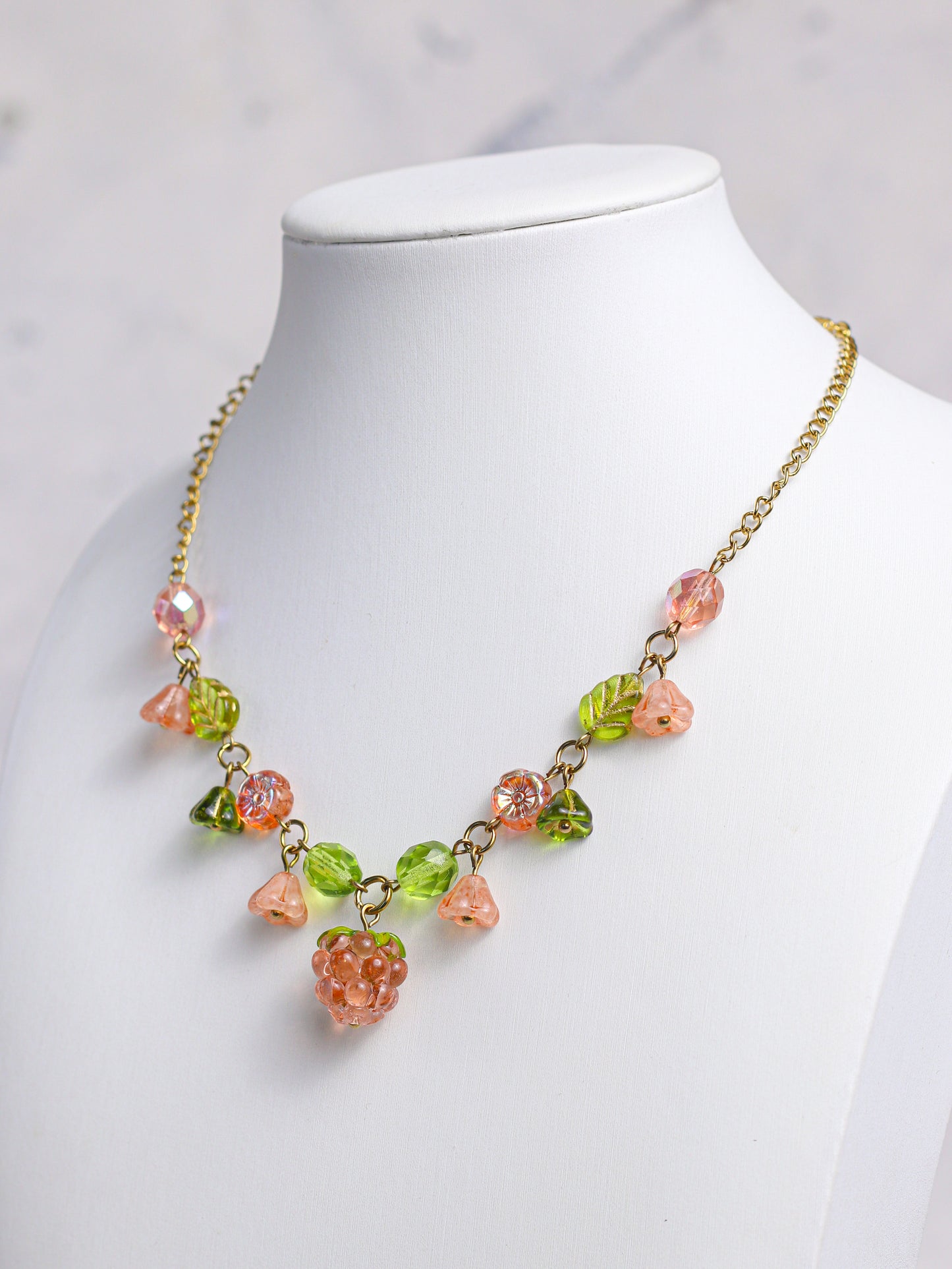 Peach Raspberry Simple Necklace (gold)