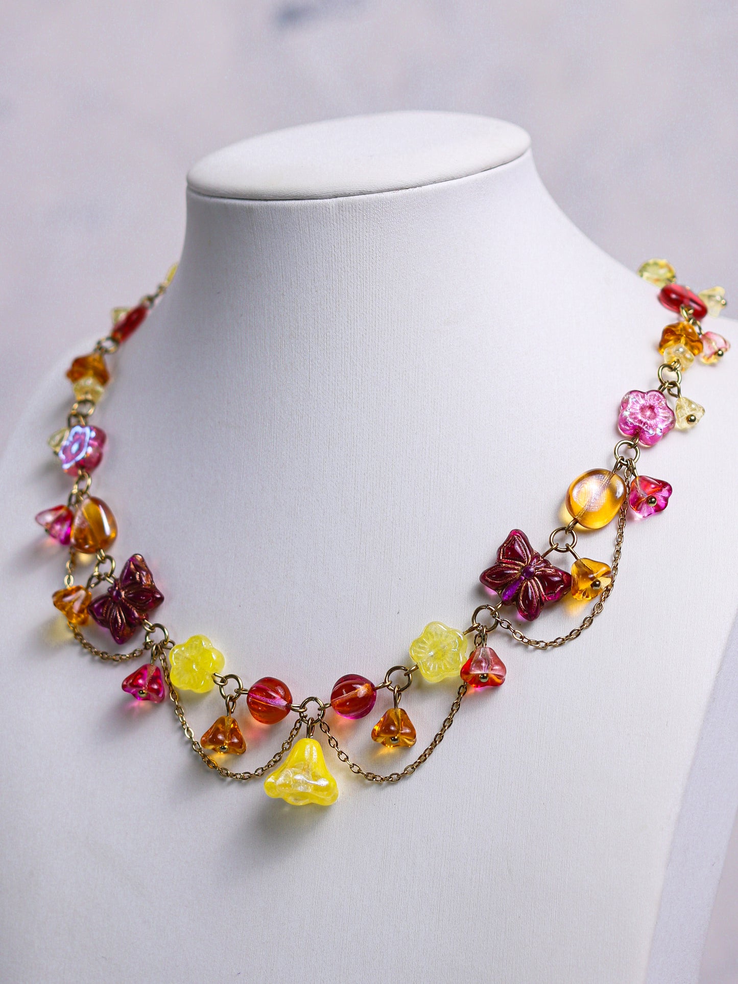 Sunlit Garden Necklace (gold)