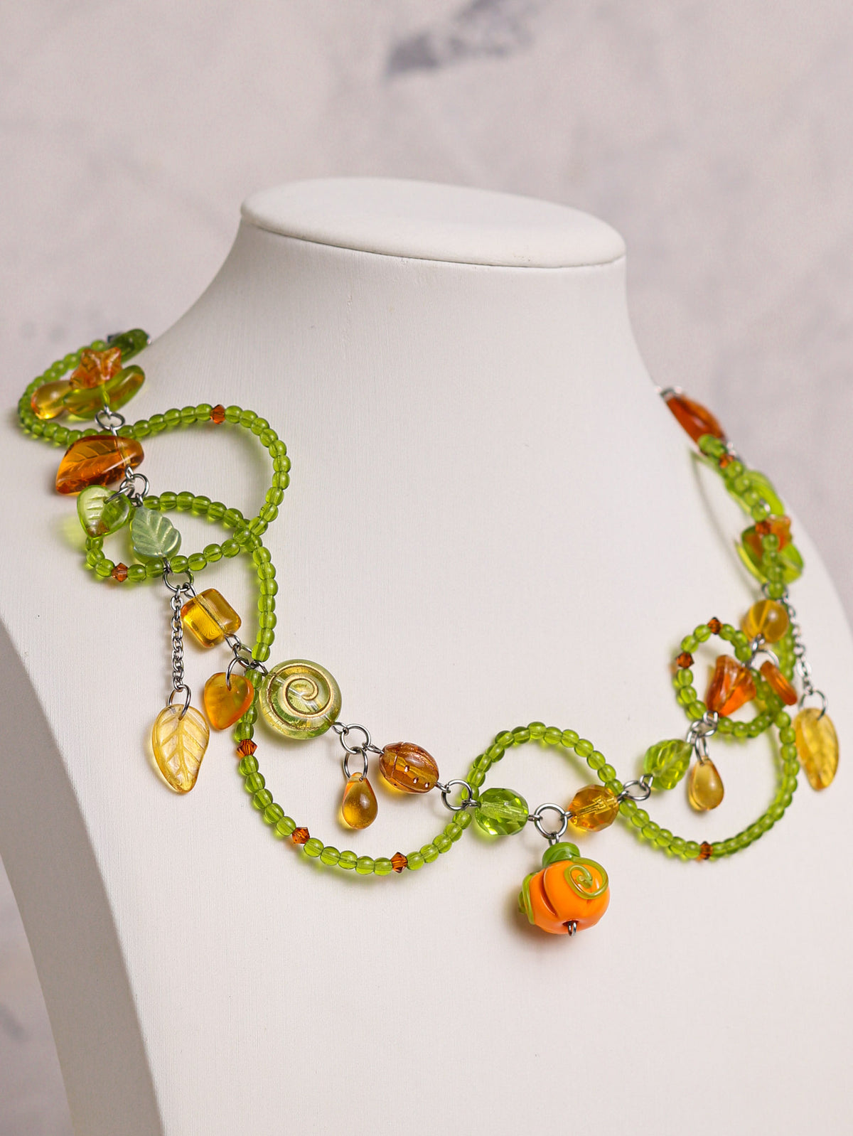 Pumpkin Vine Necklace (gold/silver)