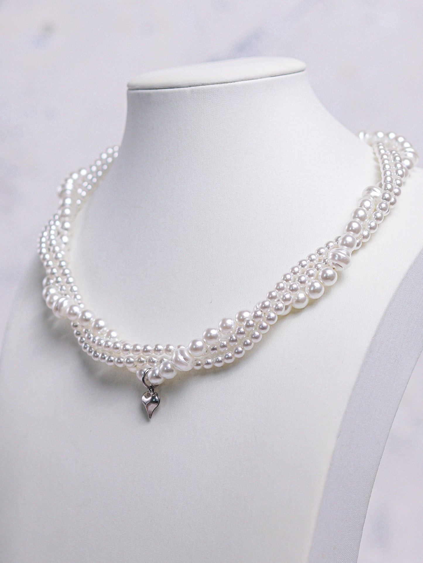 Twisted Pearl Necklace