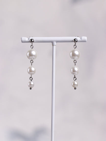 Sea Foam Pearl Earrings