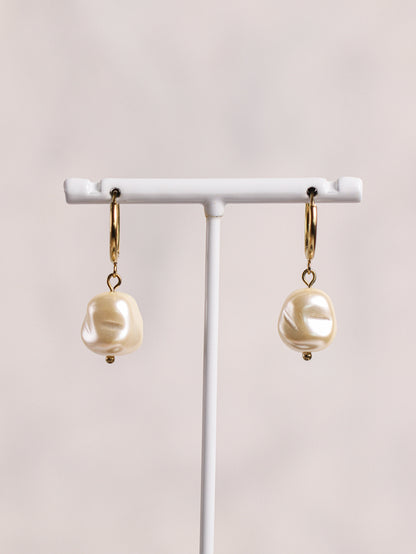 Creamy Pearl Earrings (gold/silver)