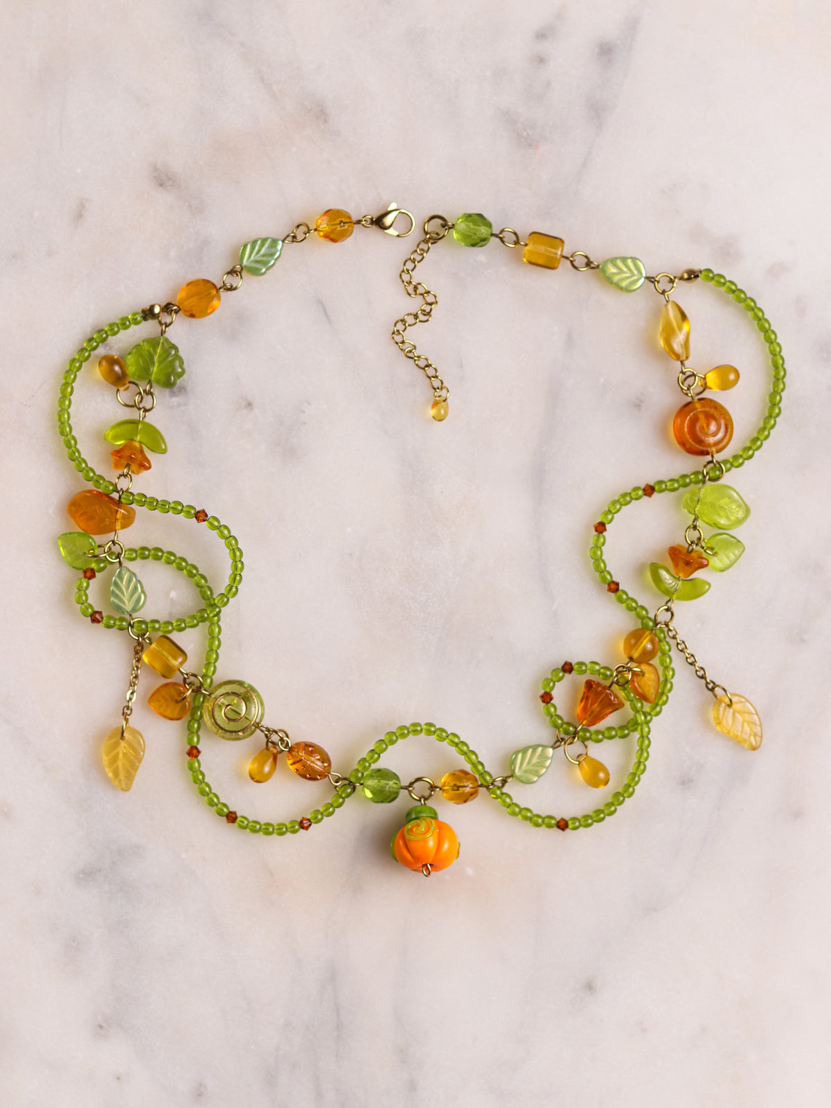 Pumpkin Vine Necklace (gold/silver)