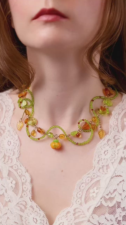 Pumpkin Vine Necklace (gold/silver)